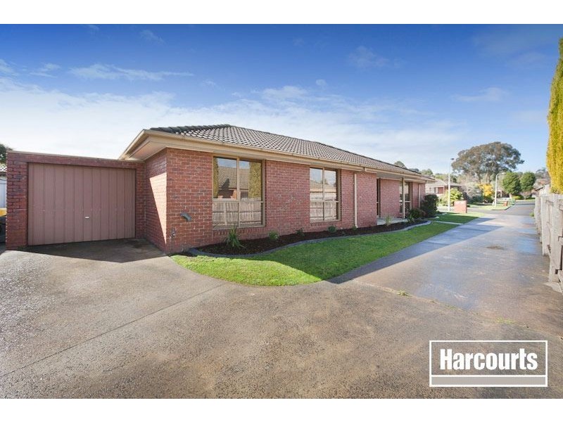 Unit 1/9 Lydia Mary Drive, Berwick VIC 3806