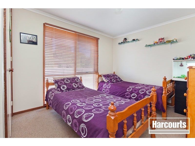 1/9 Lydia Mary Drive, Berwick VIC 3806