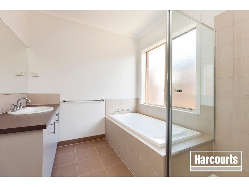 18 Inkerman Street, Berwick VIC 3806