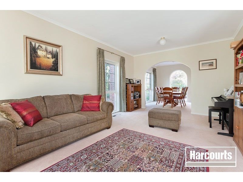 6-8 Innes Court, Berwick VIC 3806