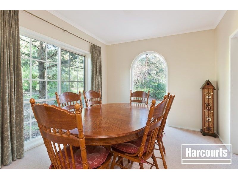 6-8 Innes Court, Berwick VIC 3806