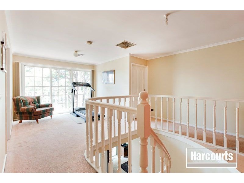 6-8 Innes Court, Berwick VIC 3806