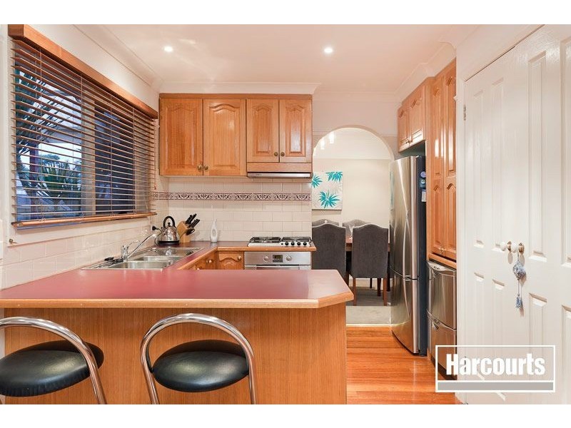 17 Bertrand Close, Berwick VIC 3806