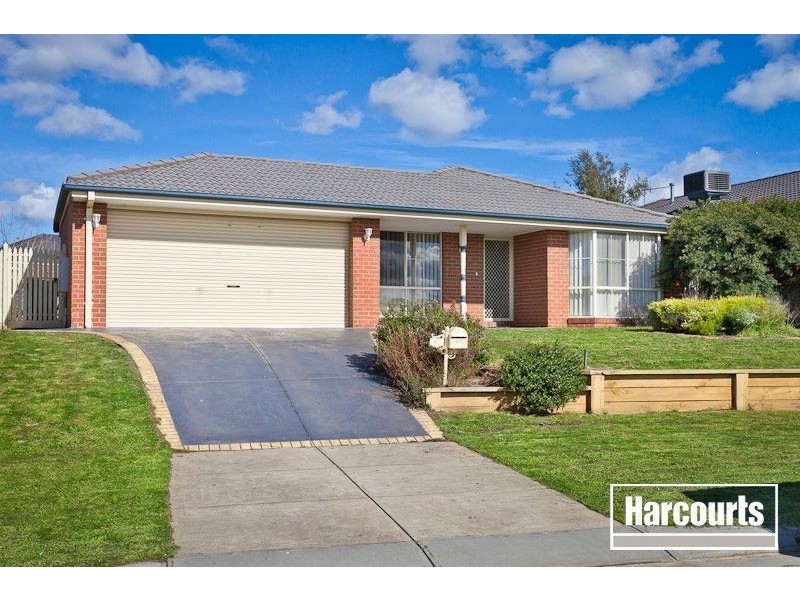 11 Ellen Road, Narre Warren South VIC 3805