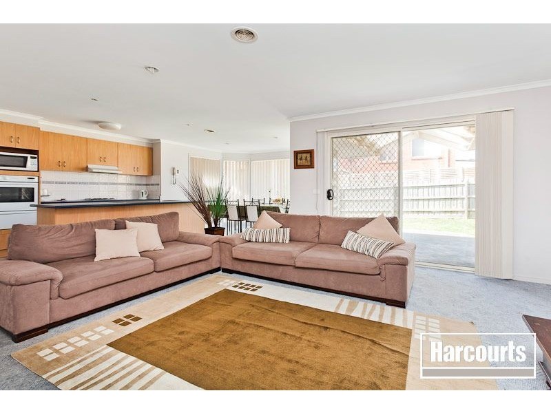 11 Ellen Road, Narre Warren South VIC 3805