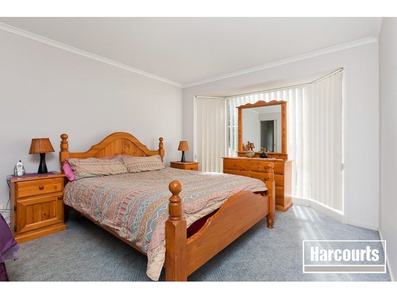 11 Ellen Road, Narre Warren South VIC 3805