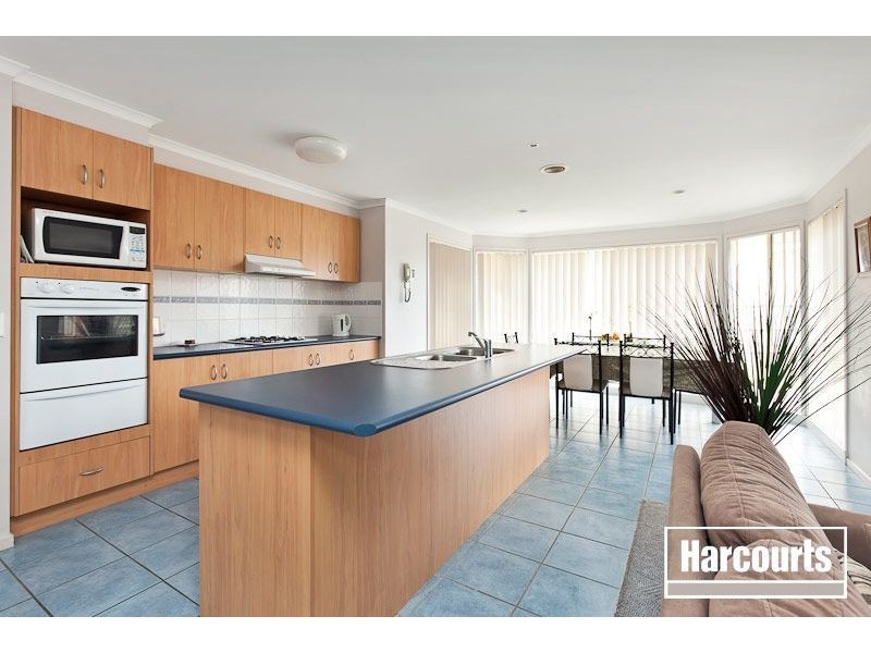 11 Ellen Road, Narre Warren South VIC 3805