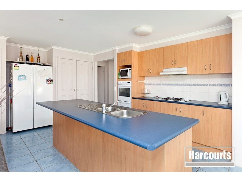 11 Ellen Road, Narre Warren South VIC 3805