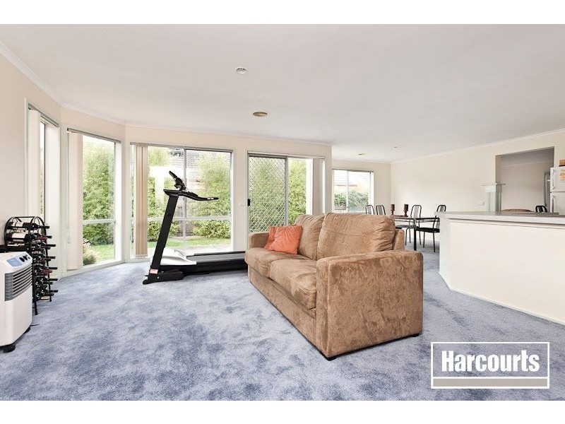 20 Crystal Brook Court, Narre Warren South VIC 3805