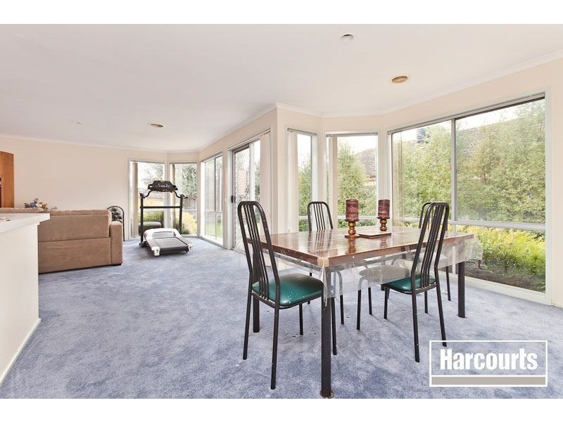 20 Crystal Brook Court, Narre Warren South VIC 3805