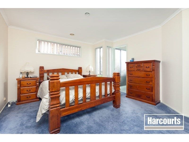 20 Crystal Brook Court, Narre Warren South VIC 3805