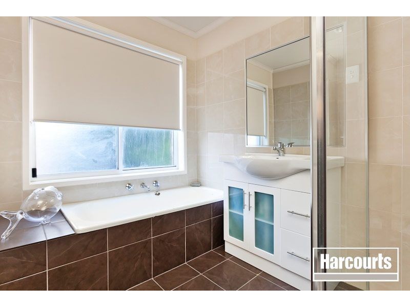 6 Ferncroft Court, Berwick VIC 3806