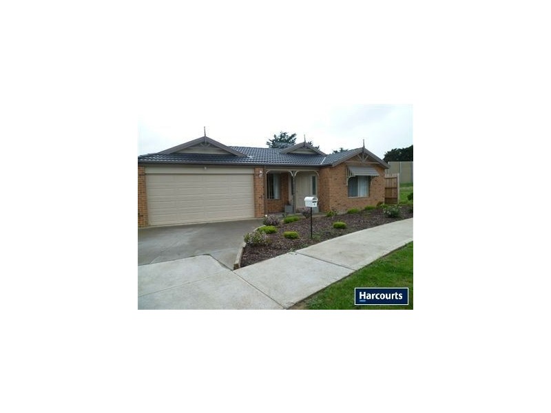 4 Golf Links Road, Berwick VIC 3806