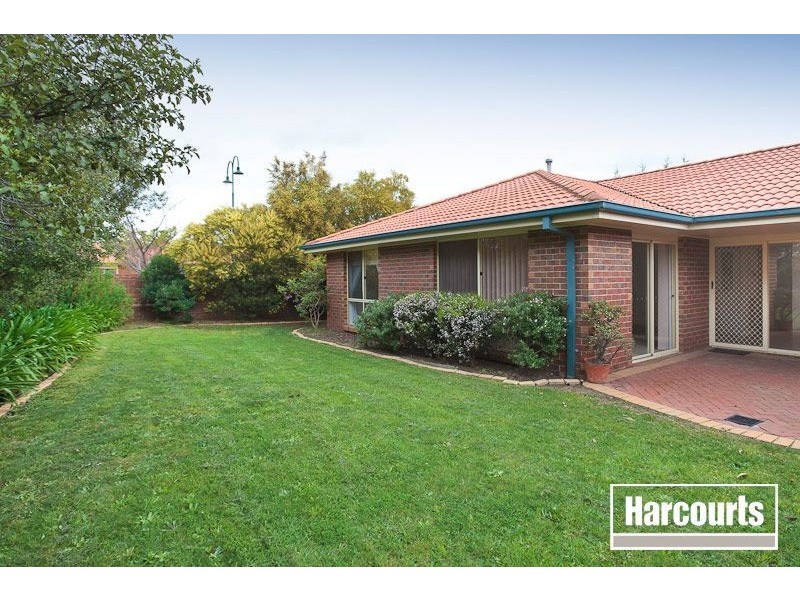 15 Grove Gardens, Berwick VIC 3806