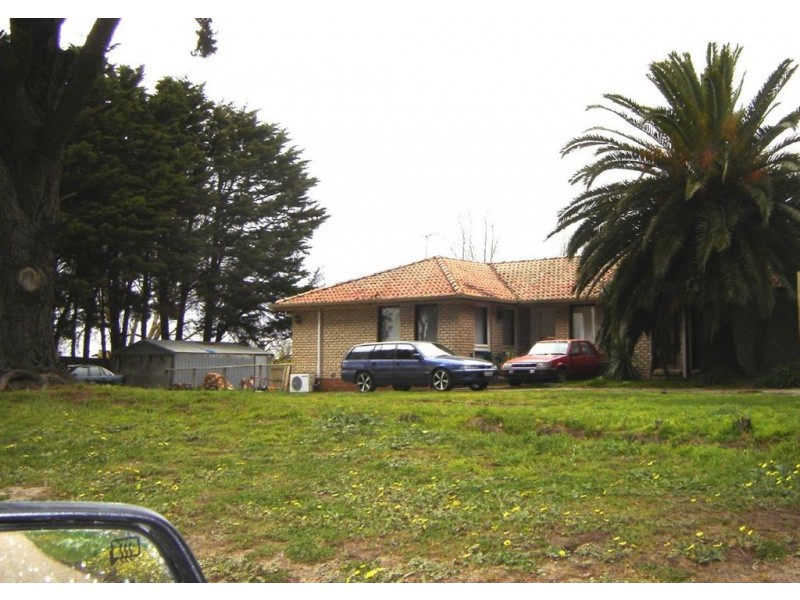 24-26 Meadow Road, Devon Meadows VIC 3977