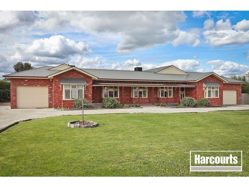 58-60 Brookvale Close, Beaconsfield VIC 3807