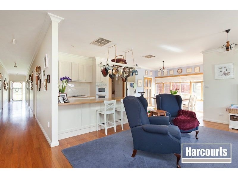 58-60 Brookvale Close, Beaconsfield VIC 3807