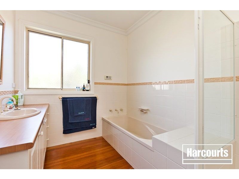 58-60 Brookvale Close, Beaconsfield VIC 3807