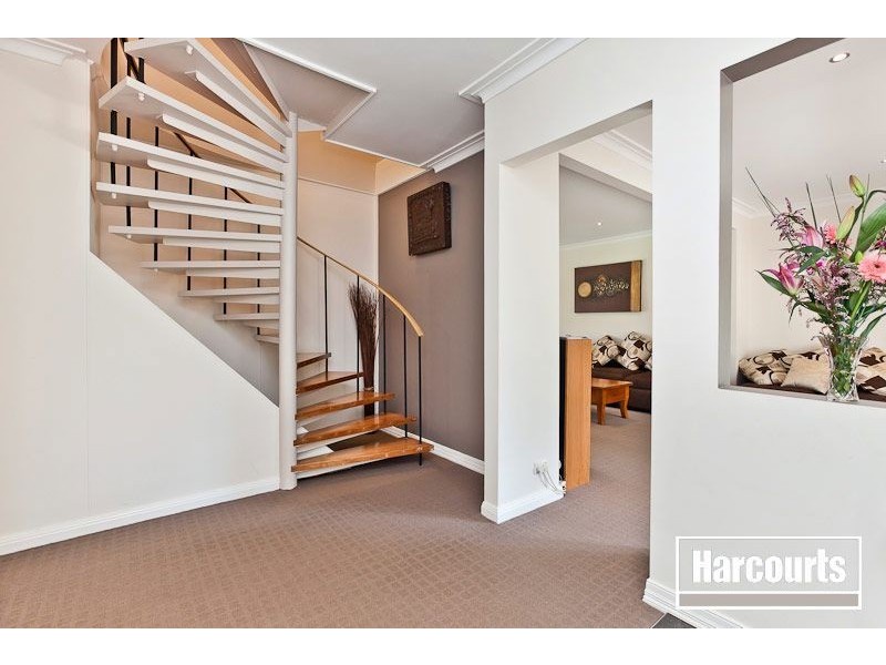 14 Inglis Road, Berwick VIC 3806