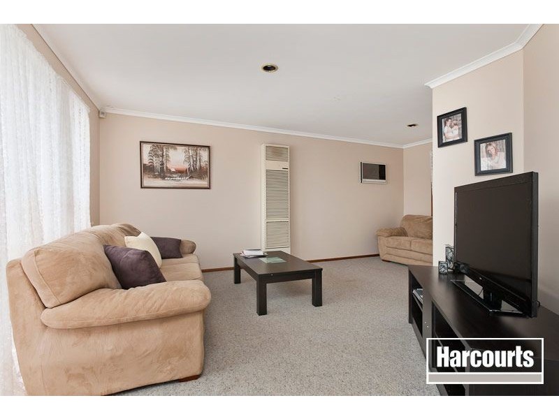 2/108 Mansfield St, Berwick VIC 3806