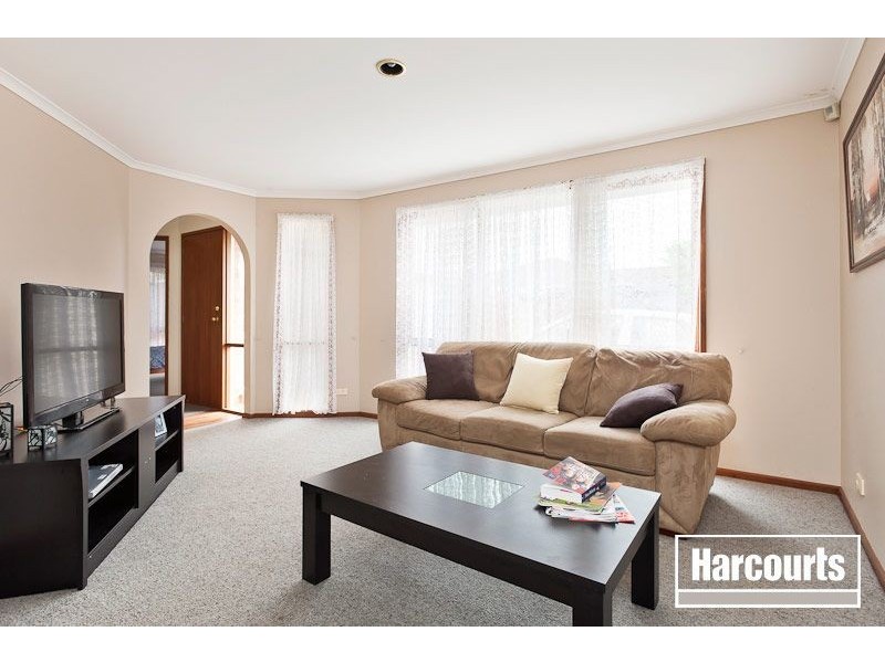 2/108 Mansfield St, Berwick VIC 3806