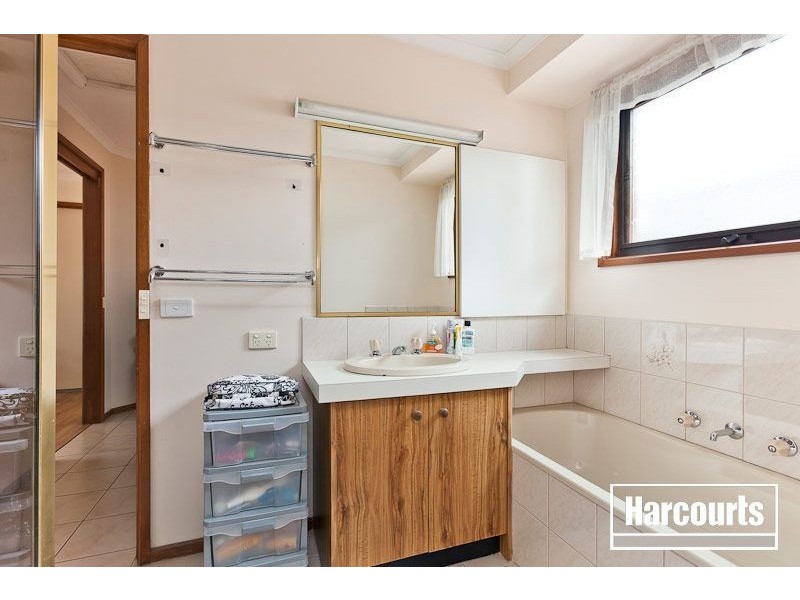2/108 Mansfield St, Berwick VIC 3806