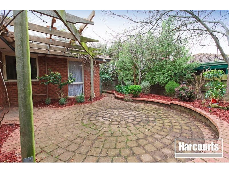 2/108 Mansfield St, Berwick VIC 3806