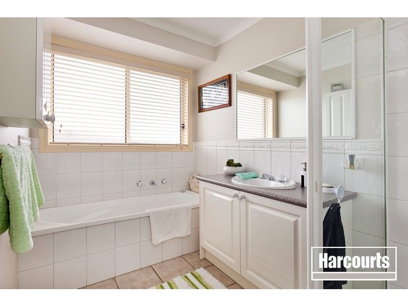 11 Quarry Hills Drive, Berwick VIC 3806