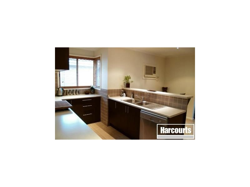 3/7-9 Beaconsfield Avenue, Beaconsfield VIC 3807
