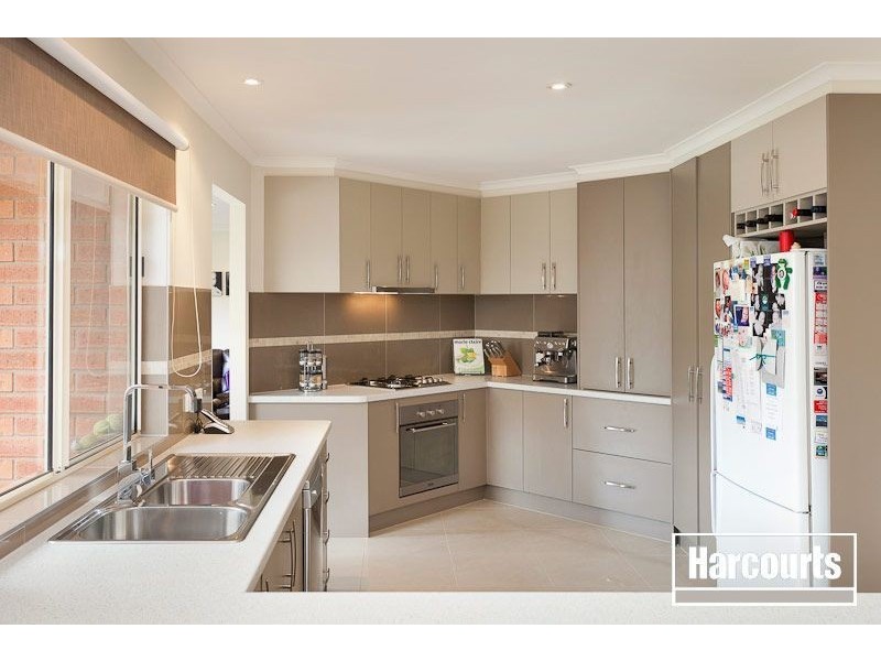 5 Hatten Place, Berwick VIC 3806