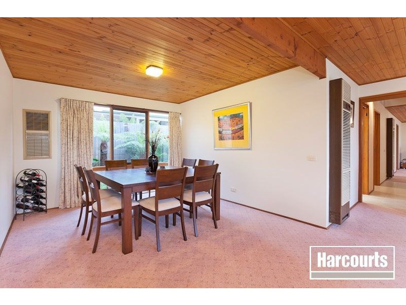 15 Howell Drive, Berwick VIC 3806