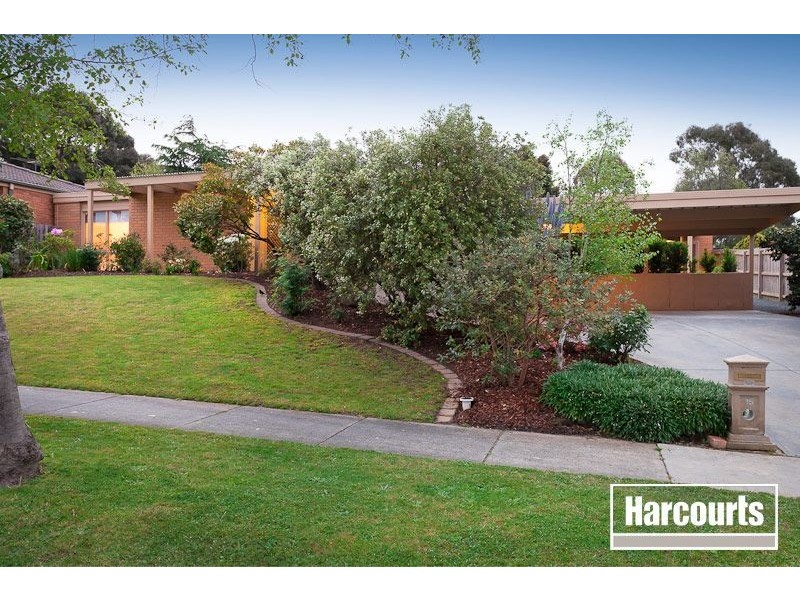 15 Howell Drive, Berwick VIC 3806