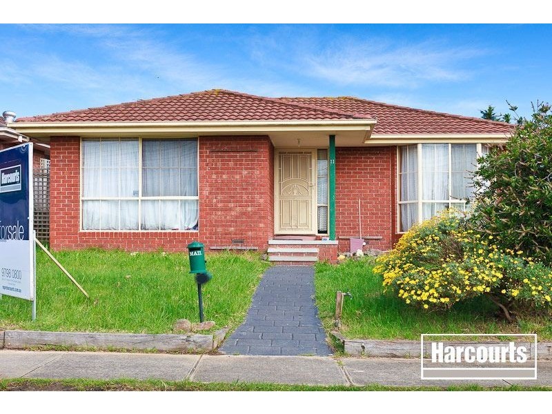 11 Cornell Place, Hampton Park VIC 3976