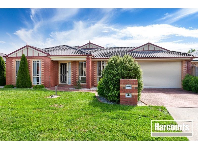 2 Larne Close, Berwick VIC 3806