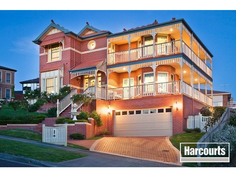 10 Barellan Mews, Berwick VIC 3806