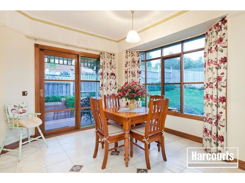 10 Barellan Mews, Berwick VIC 3806