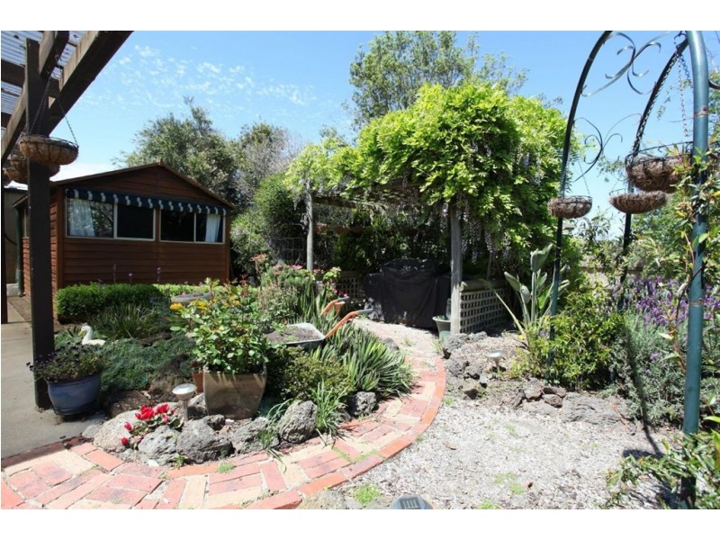 55 Glencairn Ave, Hallam VIC 3803
