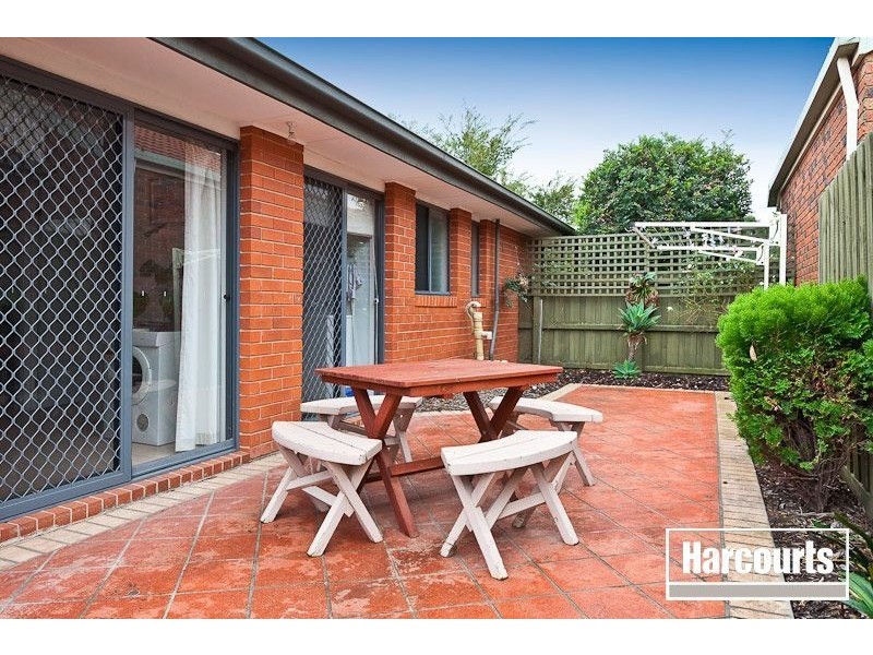 10 Delhuntly Rise, Narre Warren South VIC 3805
