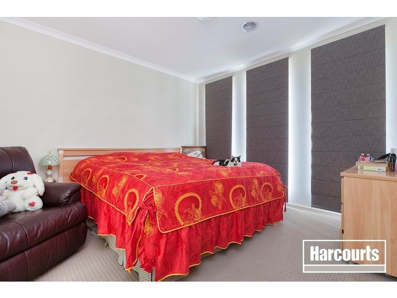 11 Karlson Way, Cranbourne North VIC 3977