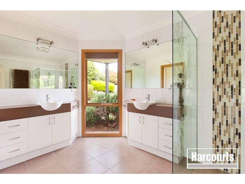 3 Grenville Court, Berwick VIC 3806