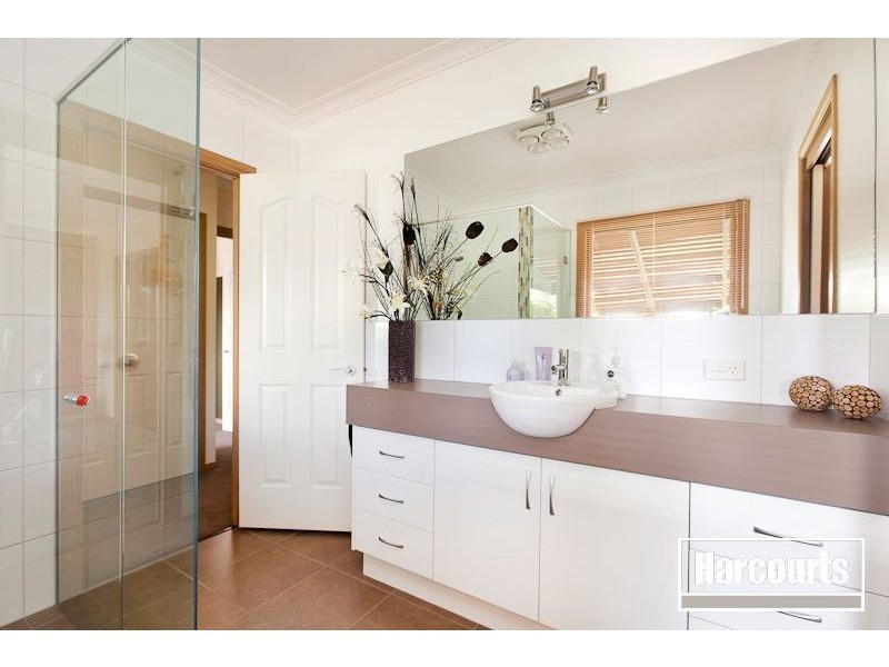 3 Grenville Court, Berwick VIC 3806