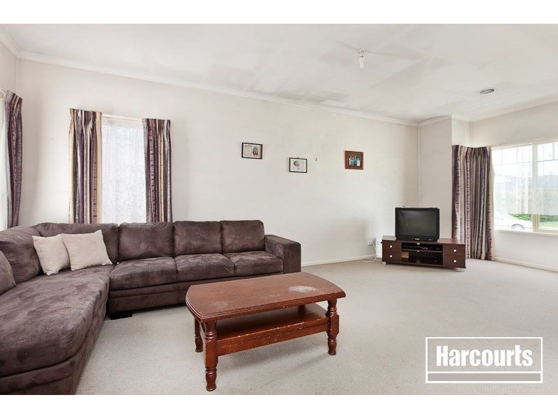 30 Jack William Way, Berwick VIC 3806