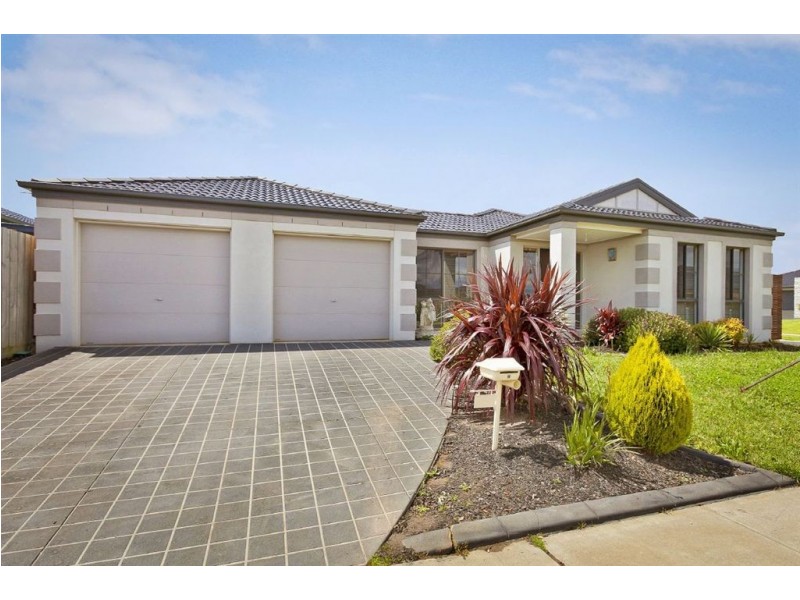 23 Sing Crescent, Berwick VIC 3806