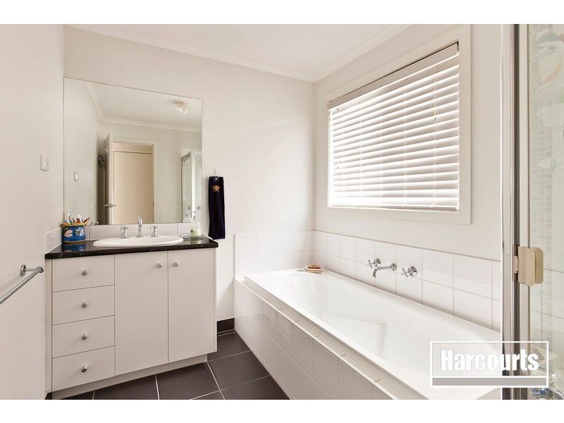 23 Sing Crescent, Berwick VIC 3806