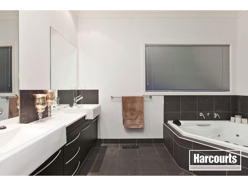 13-14 Wiringa Close, Narre Warren North VIC 3804