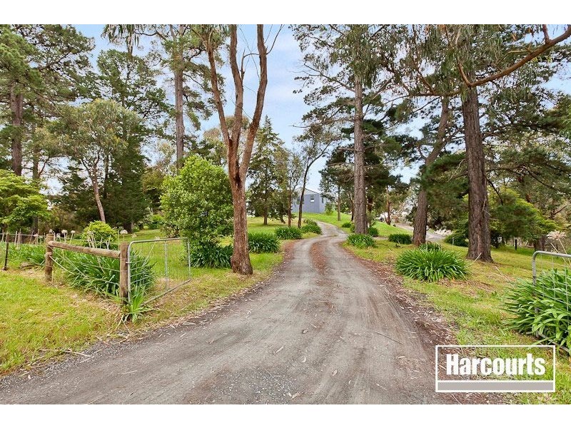 123 Holm Park Road, Beaconsfield VIC 3807
