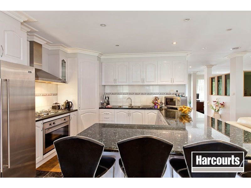 123 Holm Park Road, Beaconsfield VIC 3807