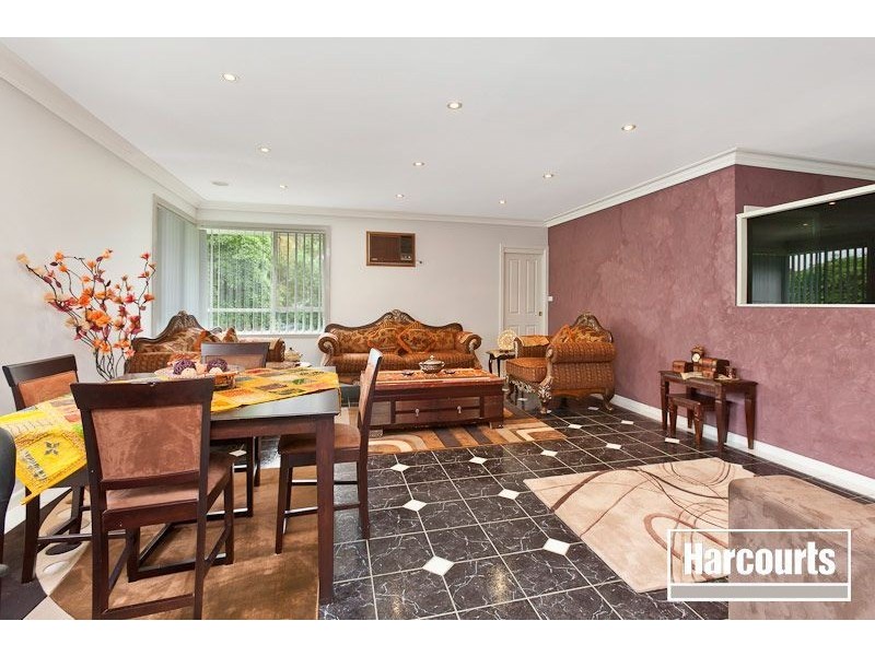 123 Holm Park Road, Beaconsfield VIC 3807