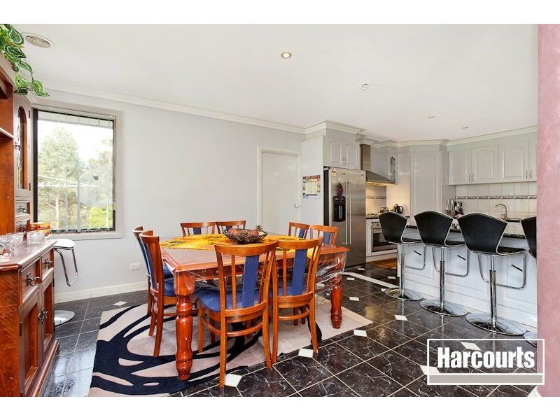 123 Holm Park Road, Beaconsfield VIC 3807