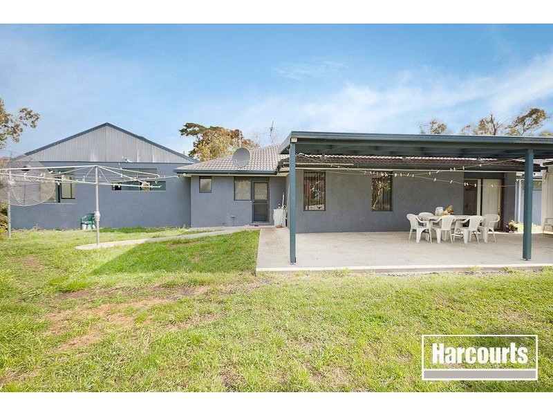 123 Holm Park Road, Beaconsfield VIC 3807